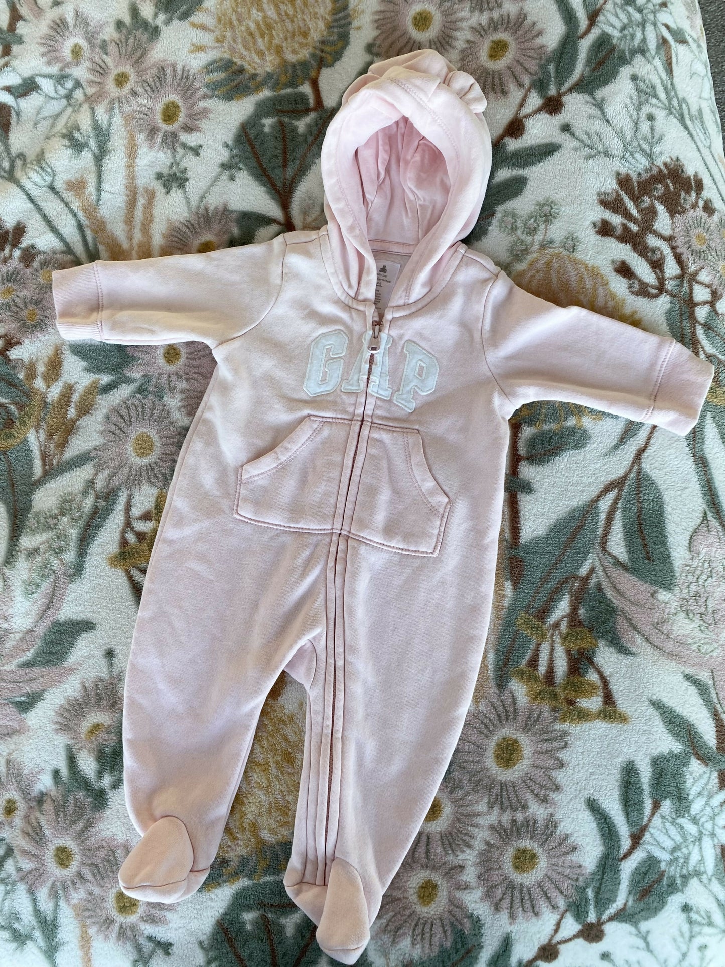 Baby Gap Suit - Size 0-3