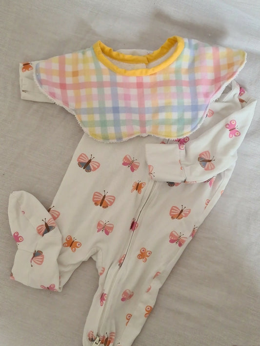 Onesie + brand new bib set| Cotton on, handmade| 0-3 months