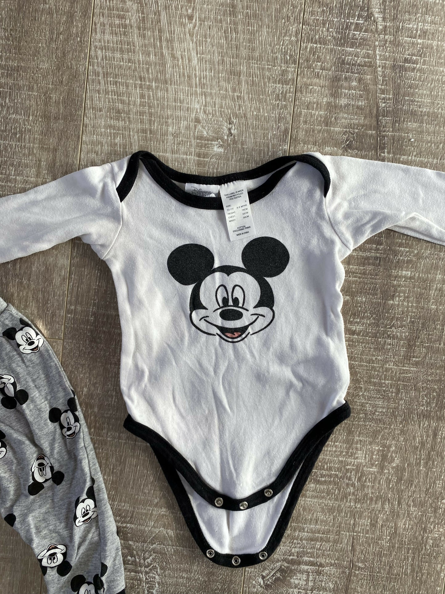 Disney baby Mickey Mouse set - Size 0