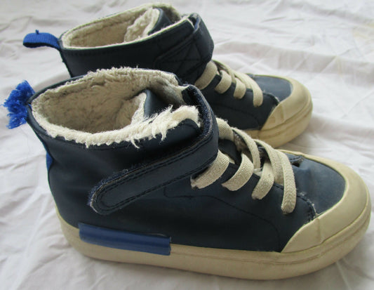 Cotton on hi tops, size EU 27, cosy lining